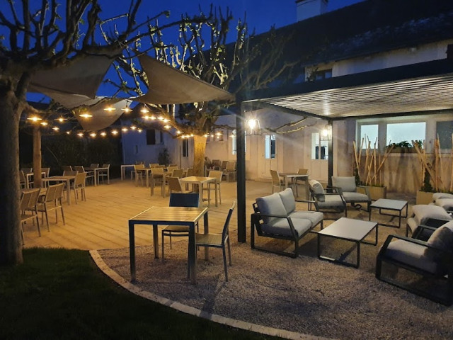 La Croix Blanche Restaurant La Croix Blanche Veuzain-Sur-Loire